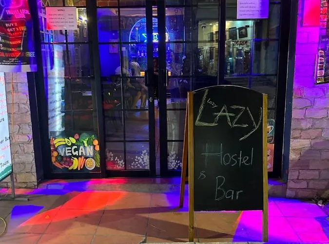 Halong Lazy & Bar
