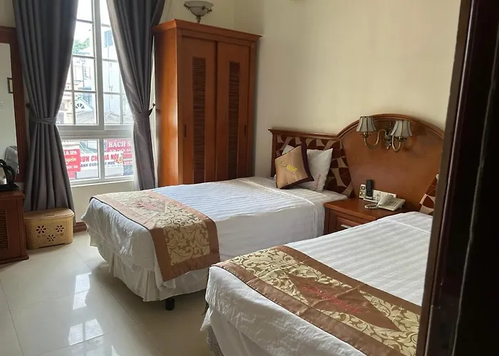 Halong Lazy & Bar Nhà trọ